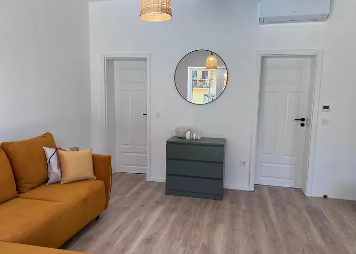 Boglár Apartment